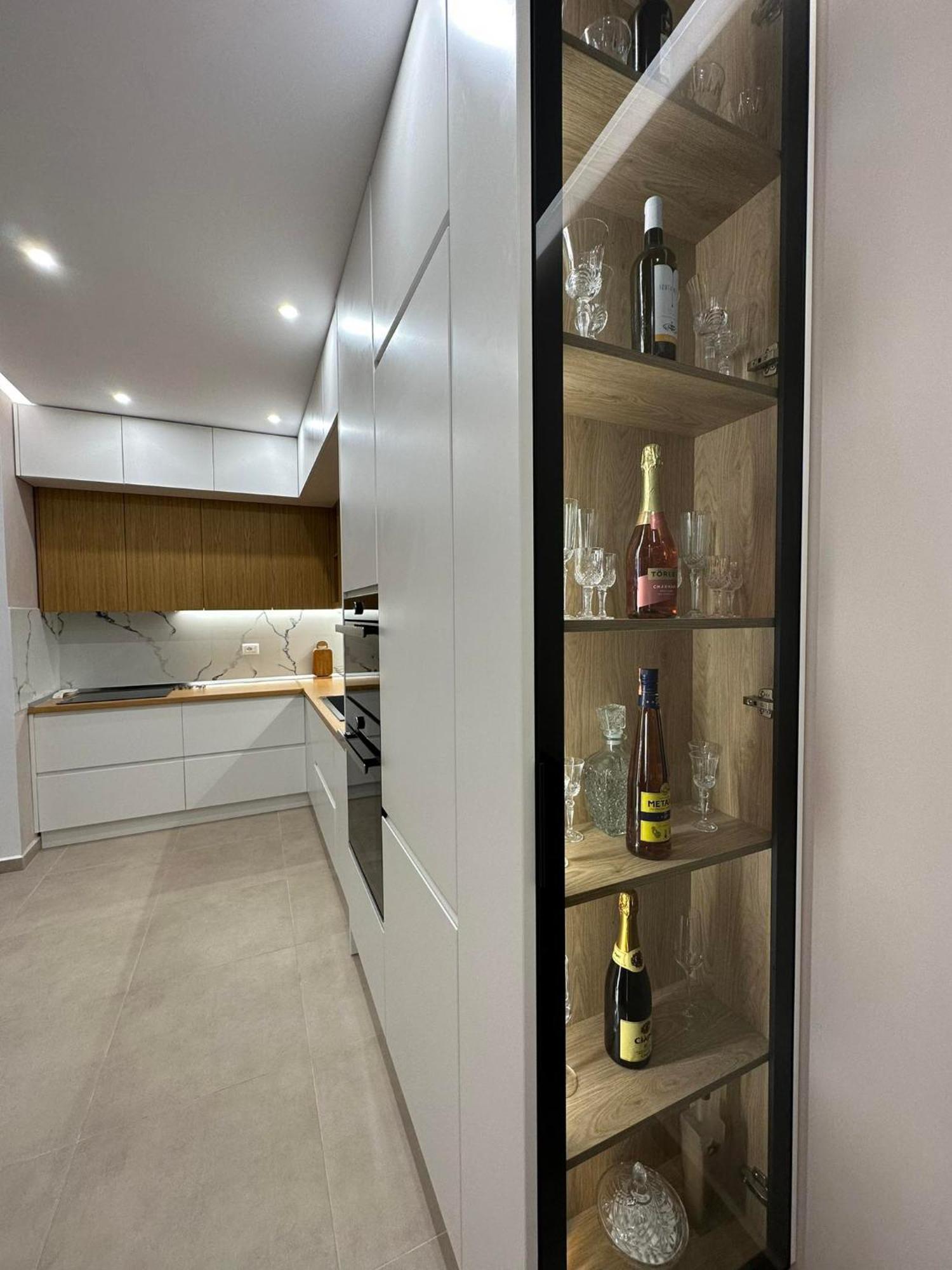 Sea View Apartment Luxury Vlorë Eksteriør bilde