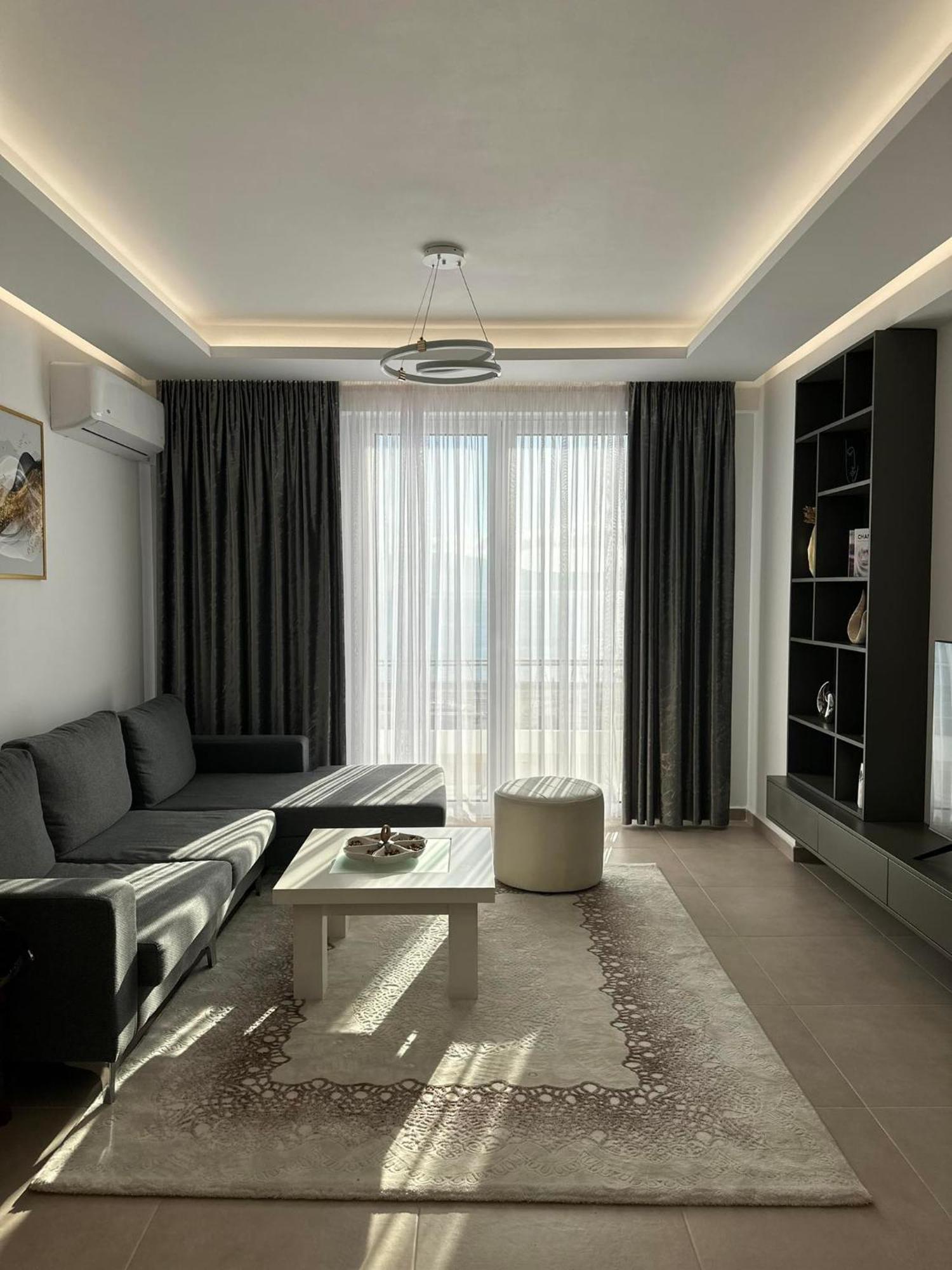 Sea View Apartment Luxury Vlorë Eksteriør bilde